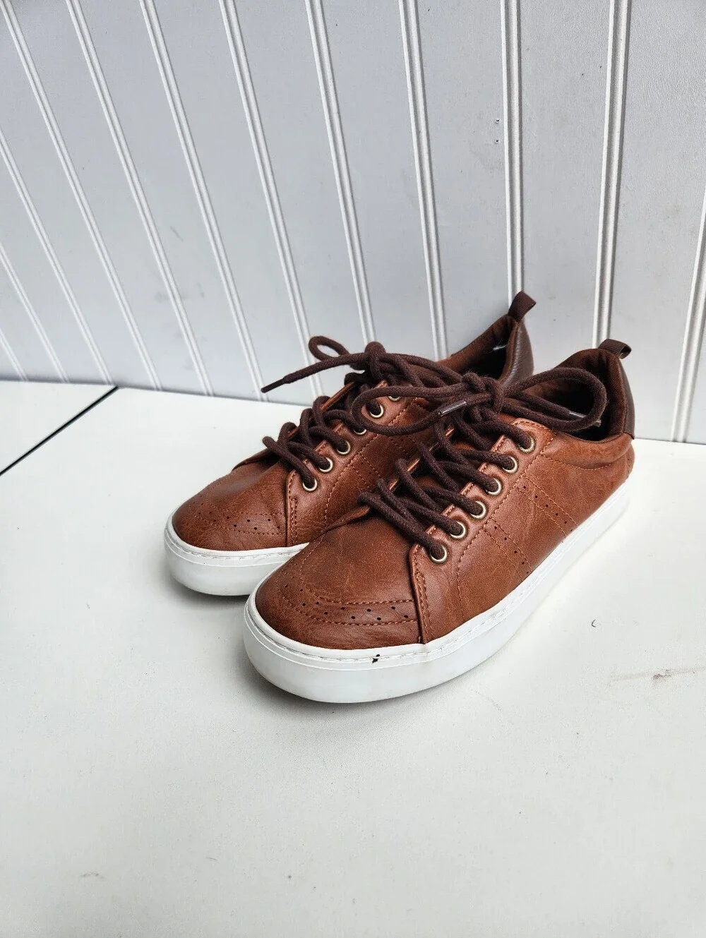 Old Navy Youth  Brown Casual Sneakers Shoes Sz 5